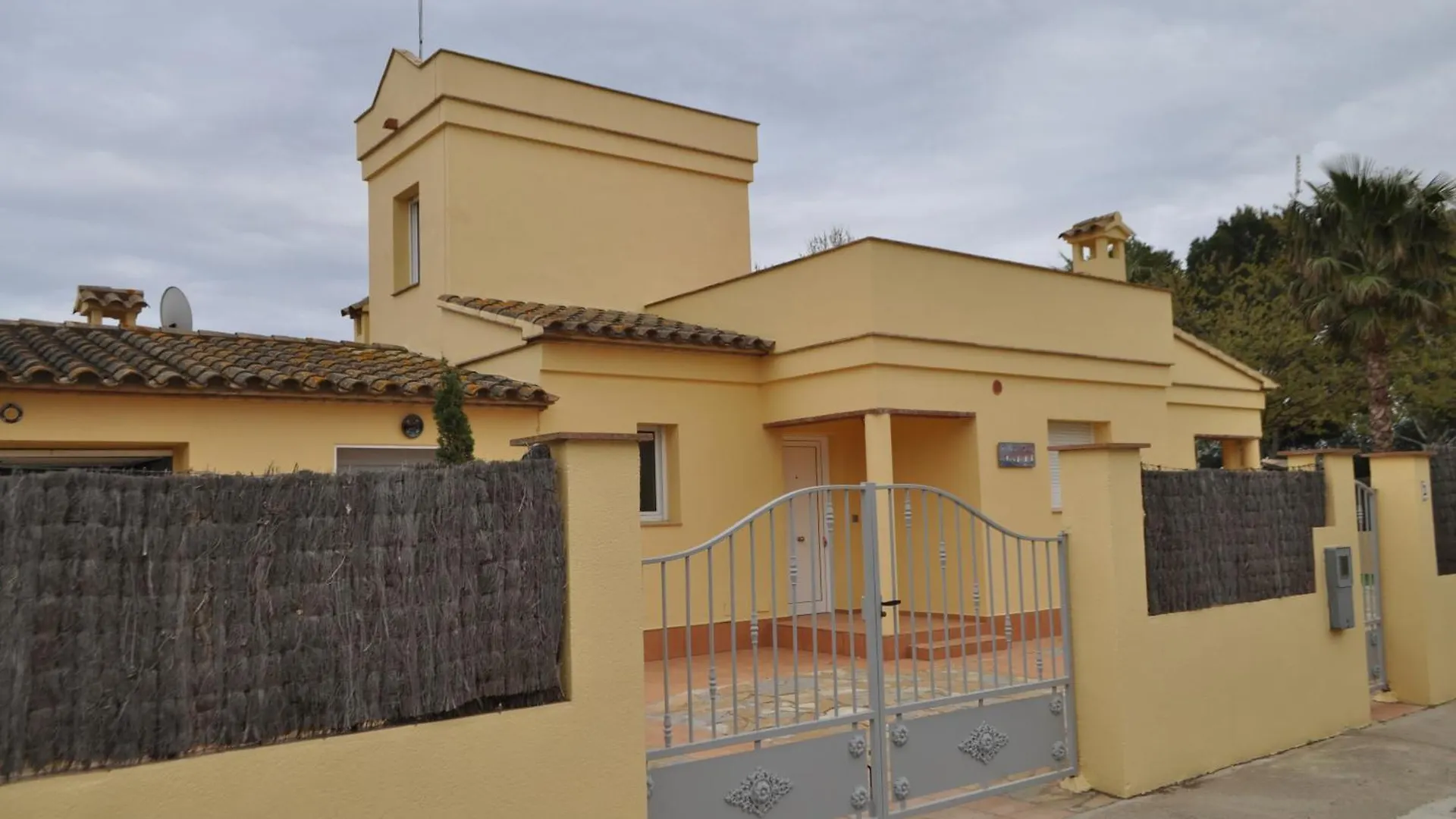 Villa Casa Tati Sant Pere Pescador Spanien